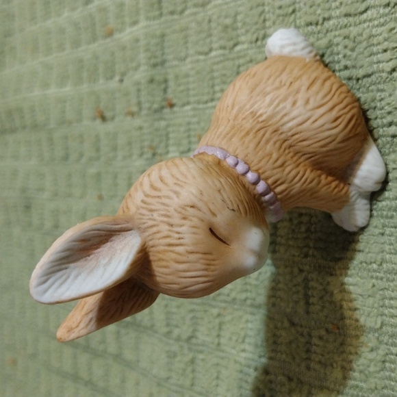 Avon Other - Vintage 1990 Avon bunny with purple necklace.